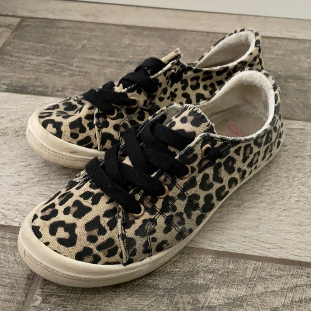 Jellypop cheetah print shoes